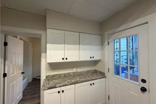 722 N Clewell St, Fountain Hill Boro, PA 18015 - Photo 5