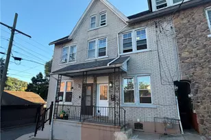722 N Clewell St, Fountain Hill Boro, PA 18015 - Photo 3
