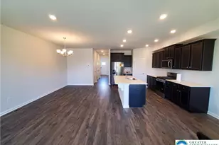 1081 Turnstone Dr, Upper Macungie Township, PA 18051 - Photo 5