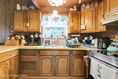 2128 Apley Drive, Bushkill, PA 18324 - Photo 13