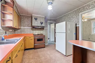 1033 Walt Rd, Upper Hanover Twp, PA 18073 - Photo 15