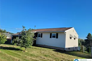 932 Kossuth St, Freemansburg, PA 18017 - Photo 1
