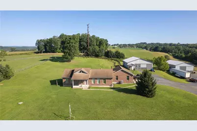 245 Tomahawk Trail, Allen Township, PA 18067 - Photo 5
