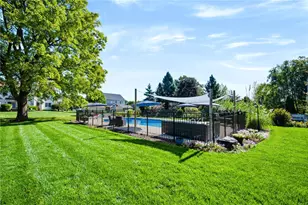 7080 Periwinkle Dr, Lower Macungie Township, PA 18062 - Photo 53
