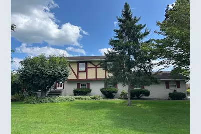 643 Dogwood Lane, Stockertown Boro, PA 18040 - Photo 1