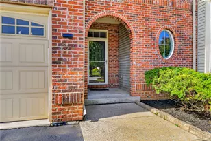 253 Blue Sage Dr, Allentown City, PA 18104 - Photo 5