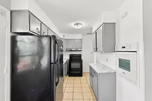 1112 S 9th St, Allentown City, PA 18103 - Photo 9