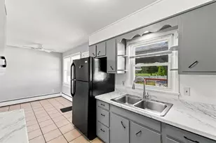 1112 S 9th St, Allentown City, PA 18103 - Photo 11