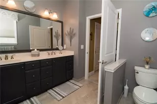 4097 Rutz Ln, South Whitehall Township, PA 18104 - Photo 33