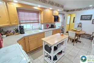 4474 Phillip St, Whitehall Township, PA 18052 - Photo 7