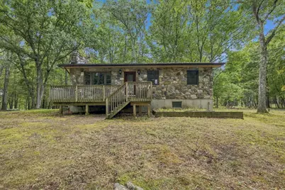 184 Swallow Circle, Bushkill, PA 18324 - Photo 1