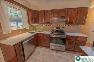 425 3rd St, Emmaus Boro, PA 18049 - Photo 9