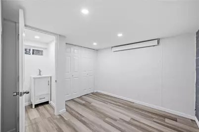 810 S 10th Street, Allentown City, PA 18103 - Photo 11