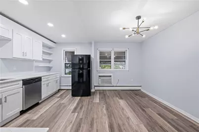 810 S 10th Street, Allentown City, PA 18103 - Photo 5
