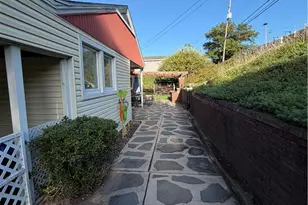 428 E Center St, Nesquehoning, PA 18240 - Photo 3