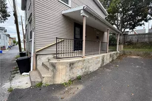 620 Martins Ln, Bethlehem City, PA 18018 - Photo 1