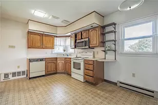 2231 Fuller St, Whitehall Township, PA 18052 - Photo 5
