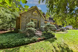 3141 Douglas Rd, Salisbury Township, PA 18103 - Photo 3