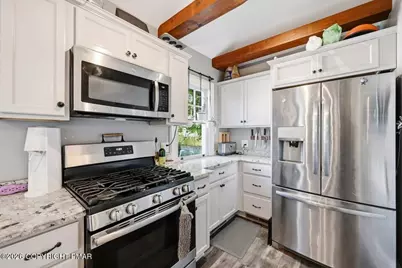 526 Scott Street, Stroudsburg, PA 18360 - Photo 11