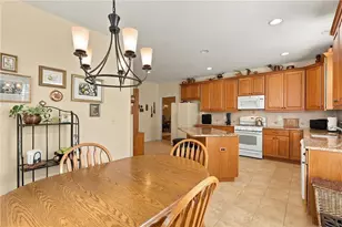 870 E Homestead Ln, Williams Township, PA 18042 - Photo 25