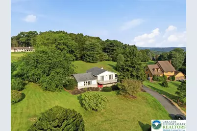 4673 Steven Lane, Lehigh Township, PA 18088 - Photo 3