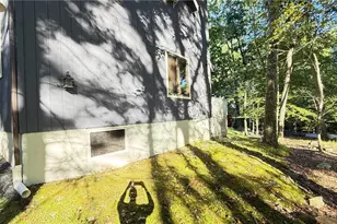 2120 Apley Dr, Lehman Twp, PA 18324 - Photo 9