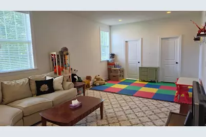 6493 Fox Glove Lane, Upper Saucon Township, PA 18034 - Photo 25