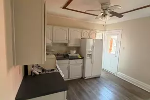 24 N 11th St, Allentown City, PA 18101 - Photo 3