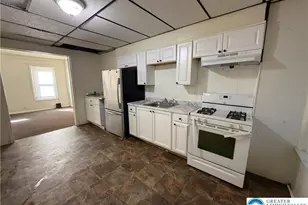 525 Elliger St, Allentown City, PA 18102 - Photo 5