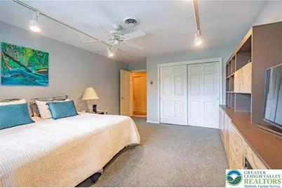 4036 Wedgewood Road, South Whitehall Township, PA 18104 - Photo 33