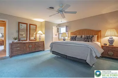 4036 Wedgewood Road, South Whitehall Township, PA 18104 - Photo 27