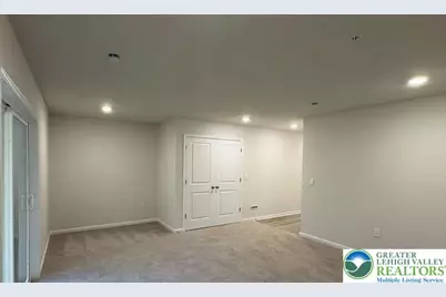 Alexander Court #8342, Upper Macungie Township, PA 18031 - Photo 9