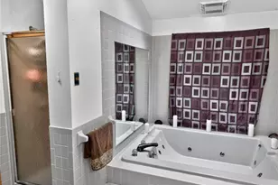 110 Hyland Dr, Stroud Twp, PA 18301 - Photo 17