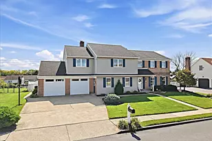 1920 Belleview Dr, Whitehall Township, PA 18052 - Photo 1