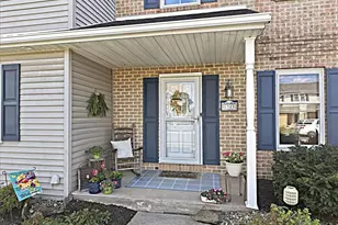 1920 Belleview Dr, Whitehall Township, PA 18052 - Photo 3