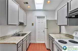 39 N 11th St, Allentown City, PA 18101 - Photo 11