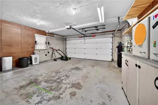 619 Parkway Rd, South Whitehall Township, PA 18104 - Photo 31