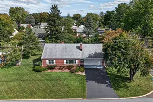 619 Parkway Rd, South Whitehall Township, PA 18104 - Photo 3
