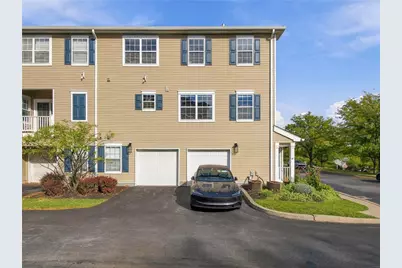 876 Nittany Court #C439, South Whitehall Township, PA 18104 - Photo 3