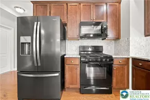 5535 Bayberry Ln, Whitehall Township, PA 18052 - Photo 15