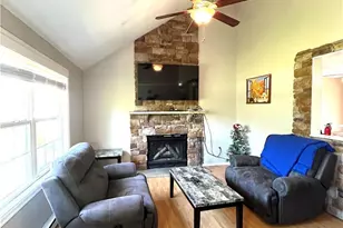 1646 Clover Rd, Tobyhanna Twp, PA 18334 - Photo 3