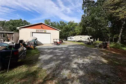 1320 N Cottonwood Road, Lehigh Township, PA 18038 - Photo 5