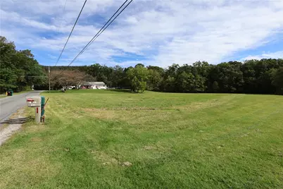 1320 N Cottonwood Road, Lehigh Township, PA 18038 - Photo 3