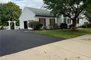 4440 Jasmine Dr, Bethlehem Township, PA 18020 - Photo 3