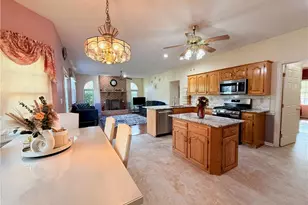 4440 Jasmine Dr, Bethlehem Township, PA 18020 - Photo 5