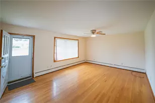171 Victory Ln, Nazareth Boro, PA 18064 - Photo 13