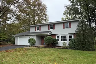 1967 Robin Ct, Lower Saucon Township, PA 18015 - Photo 3