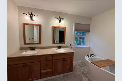 1967 Robin Court, Lower Saucon Township, PA 18015 - Photo 19