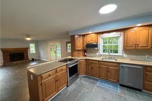 1967 Robin Ct, Lower Saucon Township, PA 18015 - Photo 11