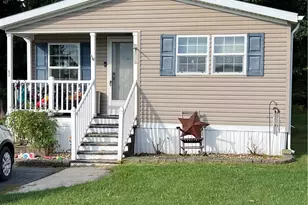 62 W Zimmer Dr, Lehigh Township, PA 18088 - Photo 1
